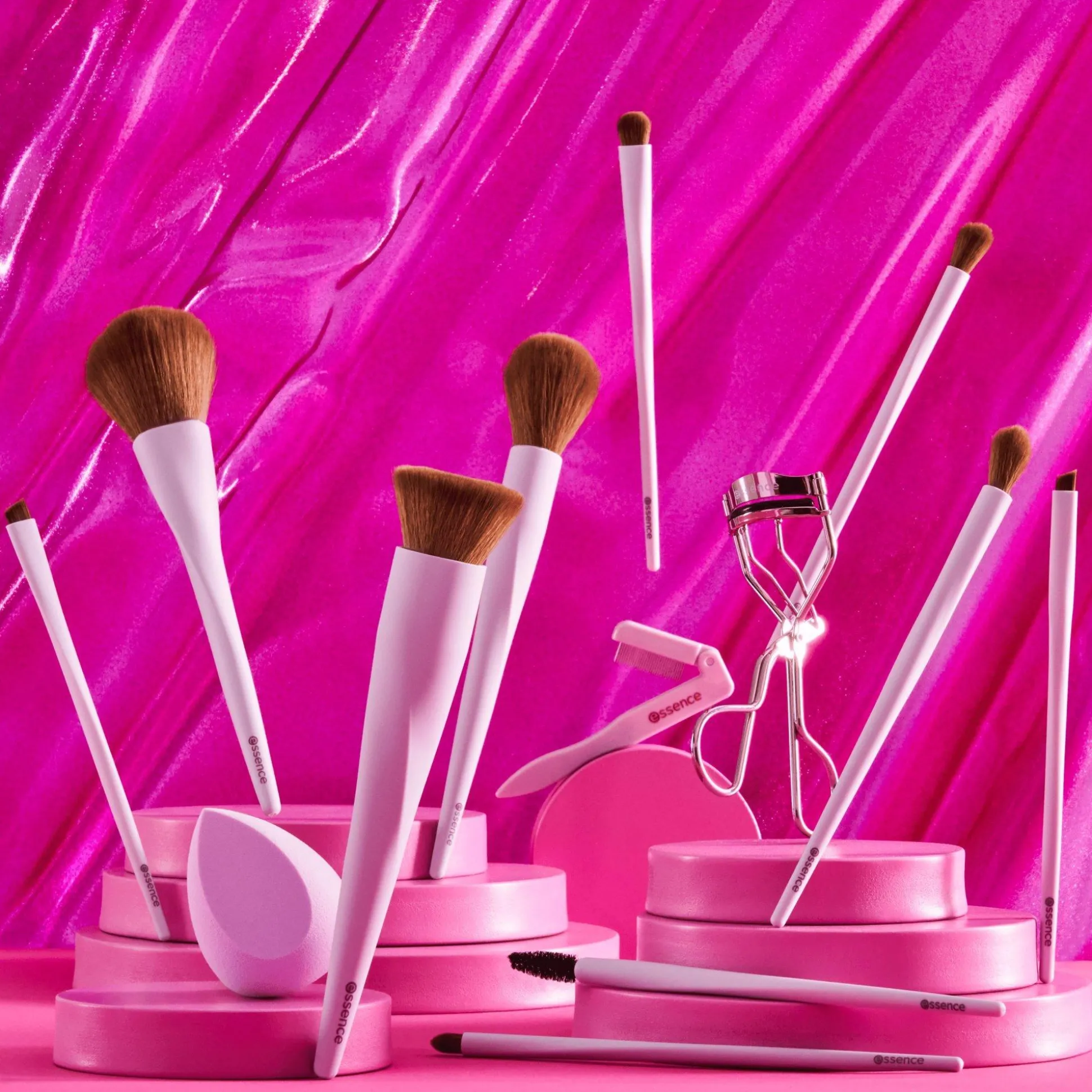 essence Pinsel & Tools>blush & highlighter brush