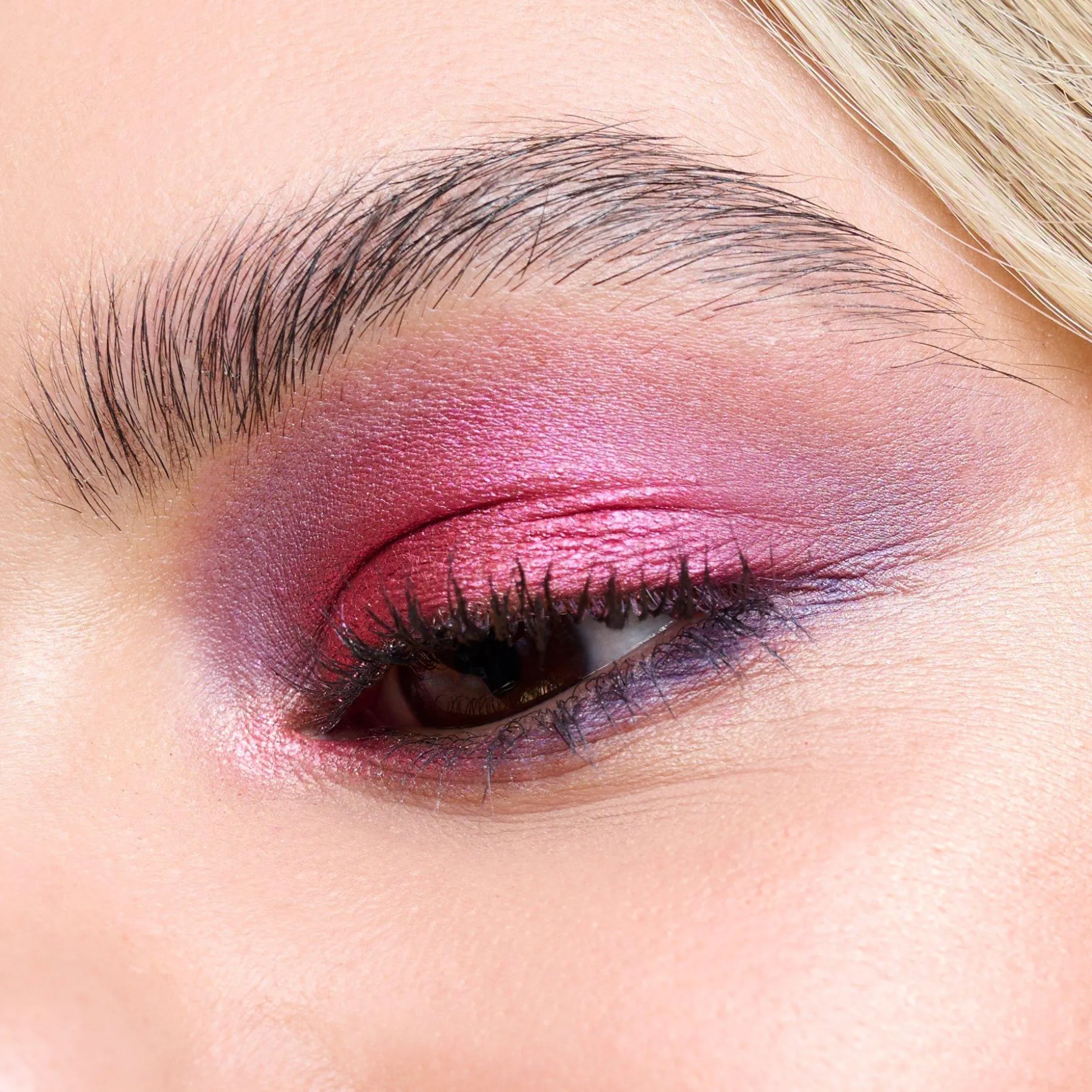 essence Lidschatten>CODE: Fancyyy! eyeshadow palette