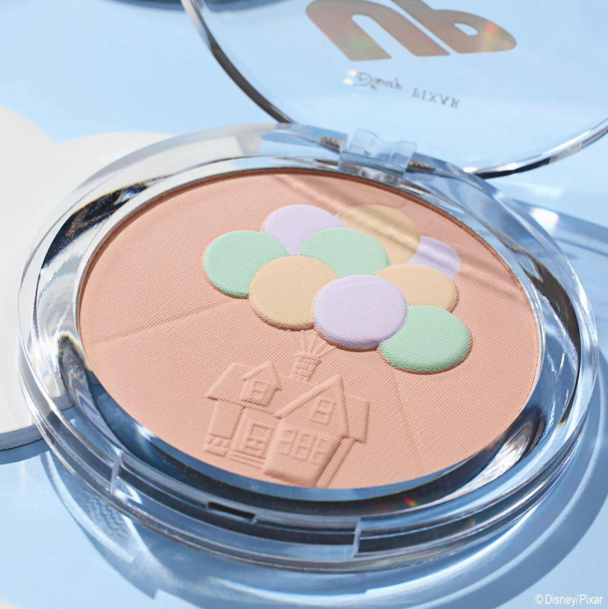essence Puder>Disney Pixar Up color correcting compact powder