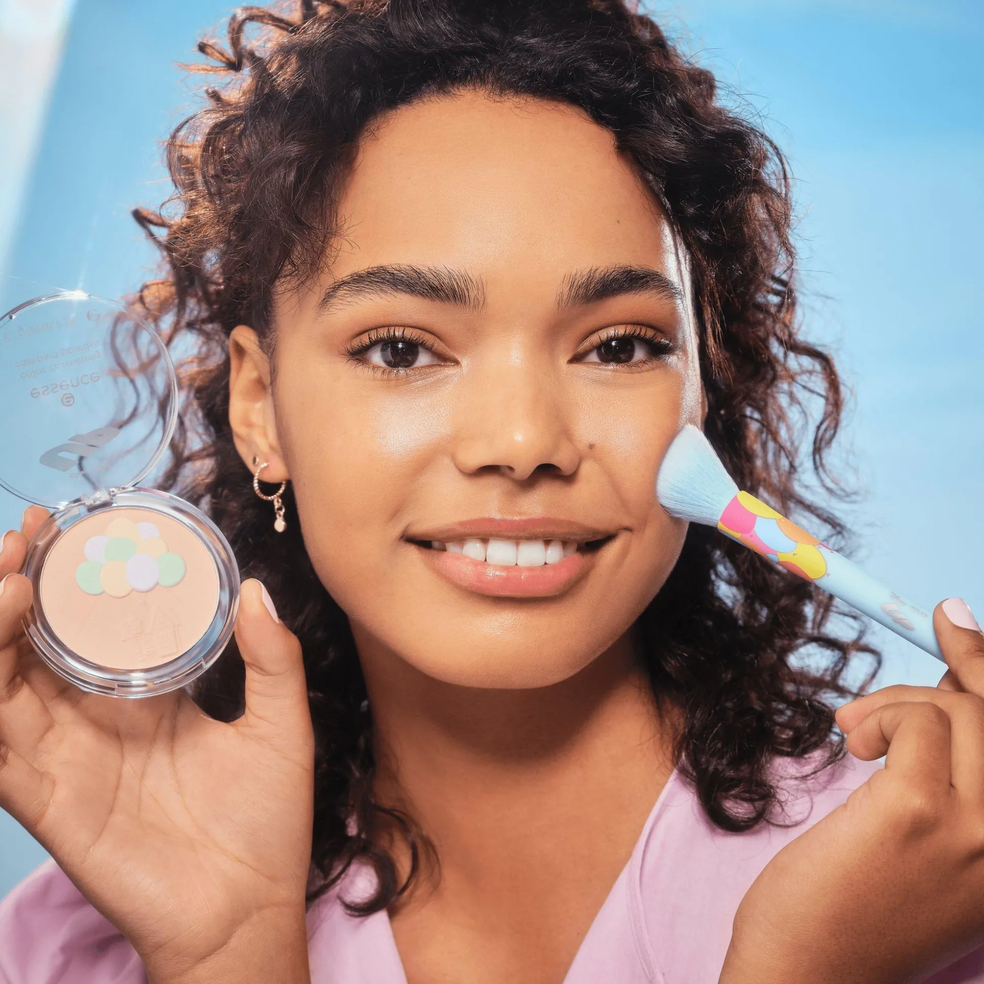 essence Pinsel & Tools>Disney Pixar Up powder brush