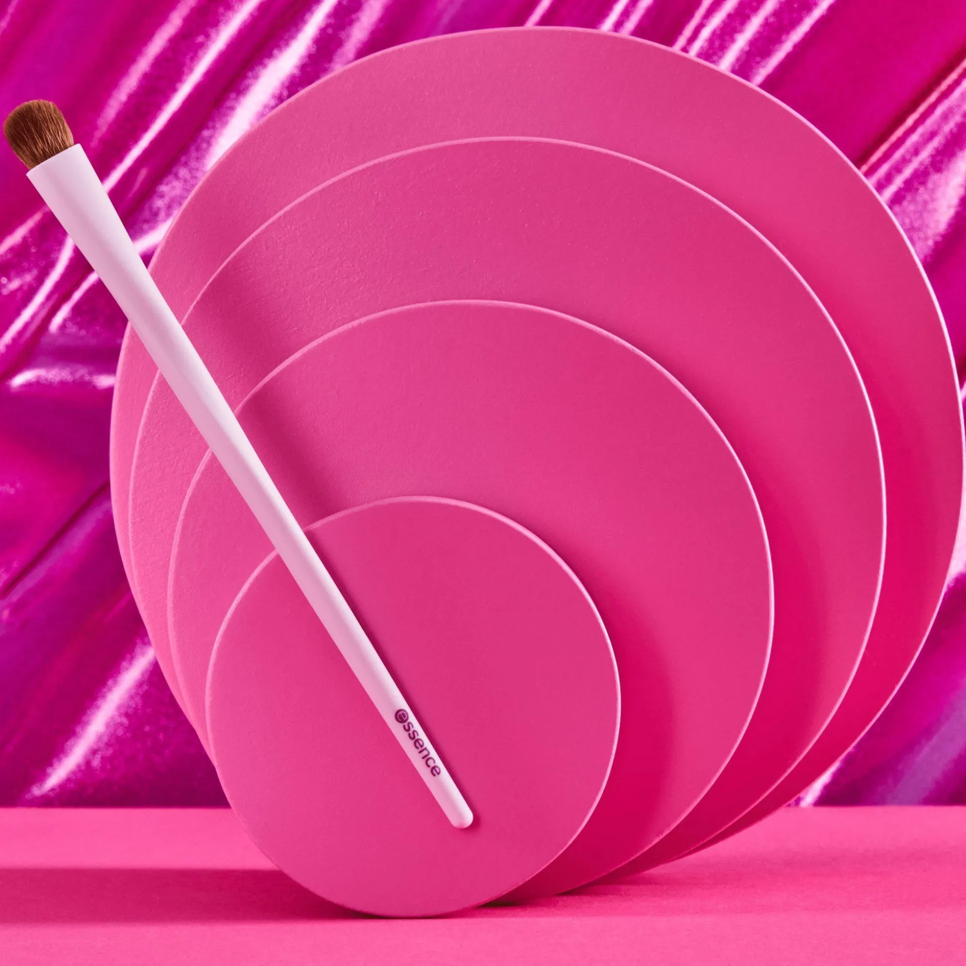 essence Pinsel & Tools>eyeshadow brush