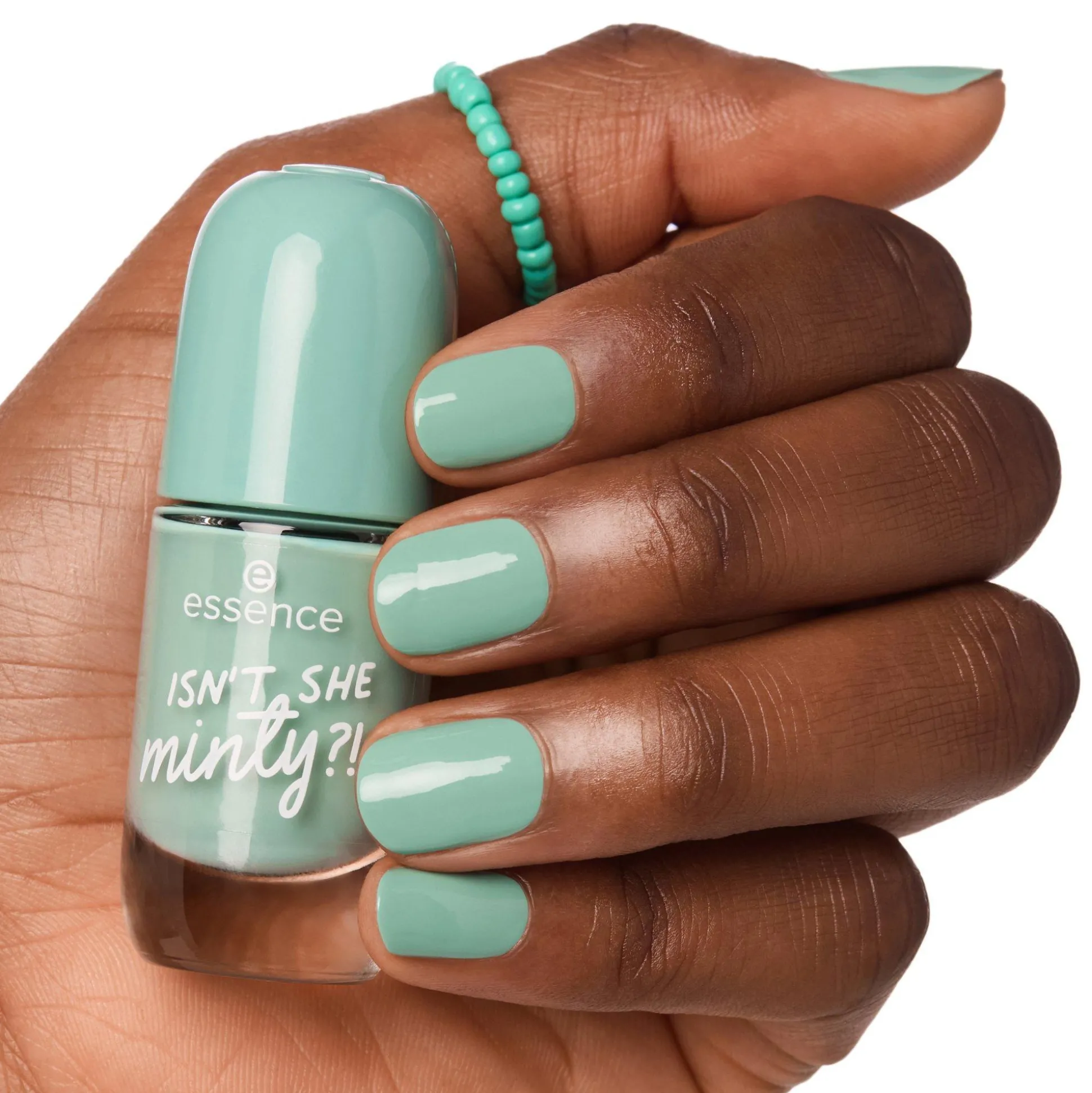 essence Nagellack>gel nail colour 40 - ISN'T SHE minty?!