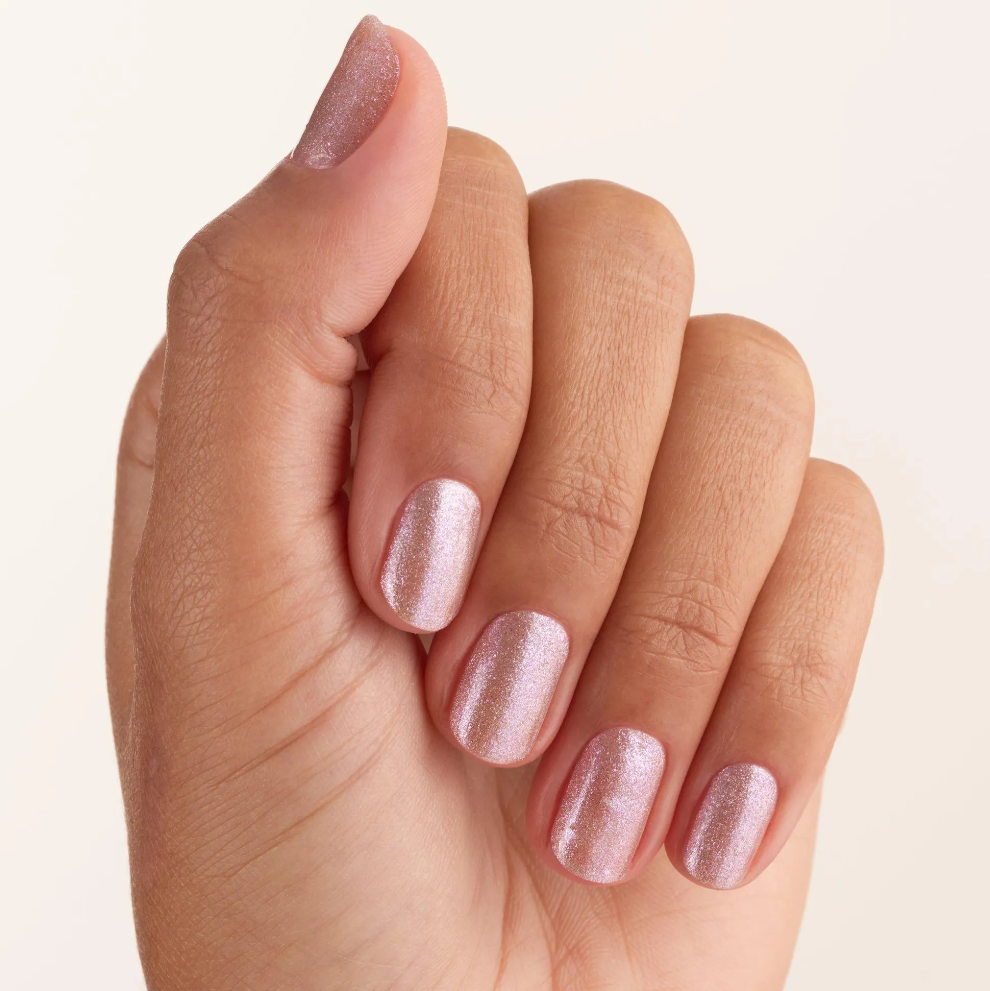 essence Nagellack>gel nail colour 58 - LESS BITTER MORE glitter