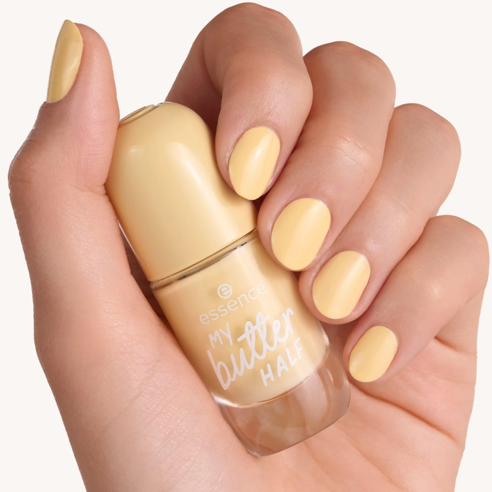 essence Nagellack>gel nail colour 63 - MY butter HALF