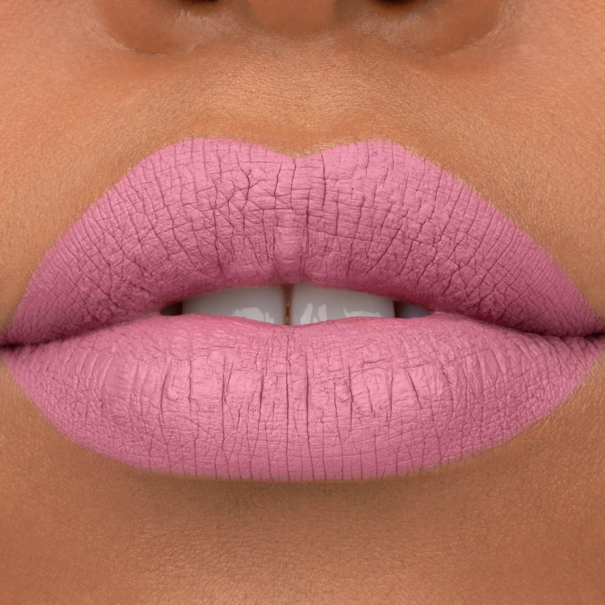 essence Lippenstift>8h matte liquid lipstick 06 - Cool Mauve