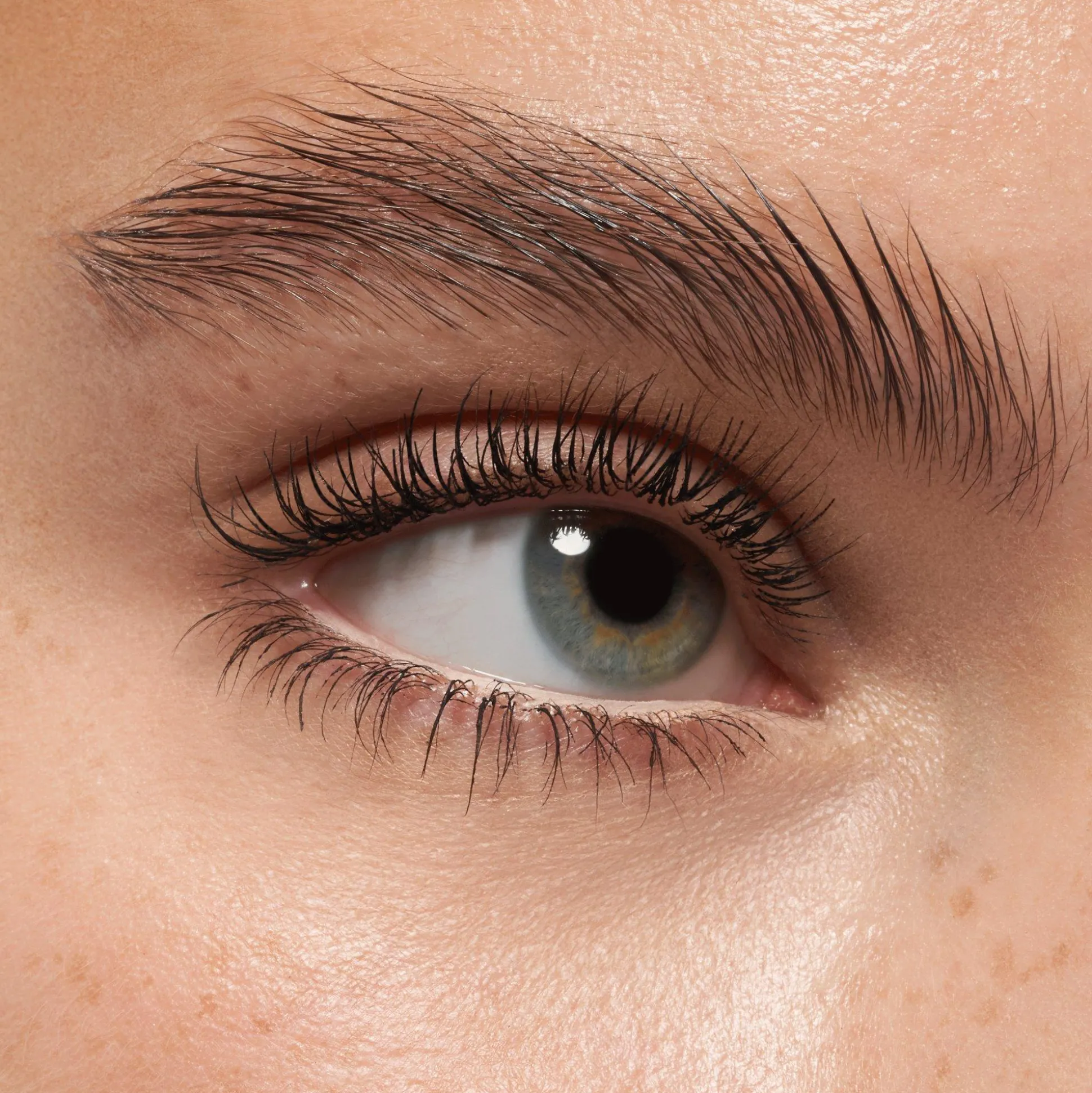 essence Eyeliner & Kajal>inner eye brightening pen