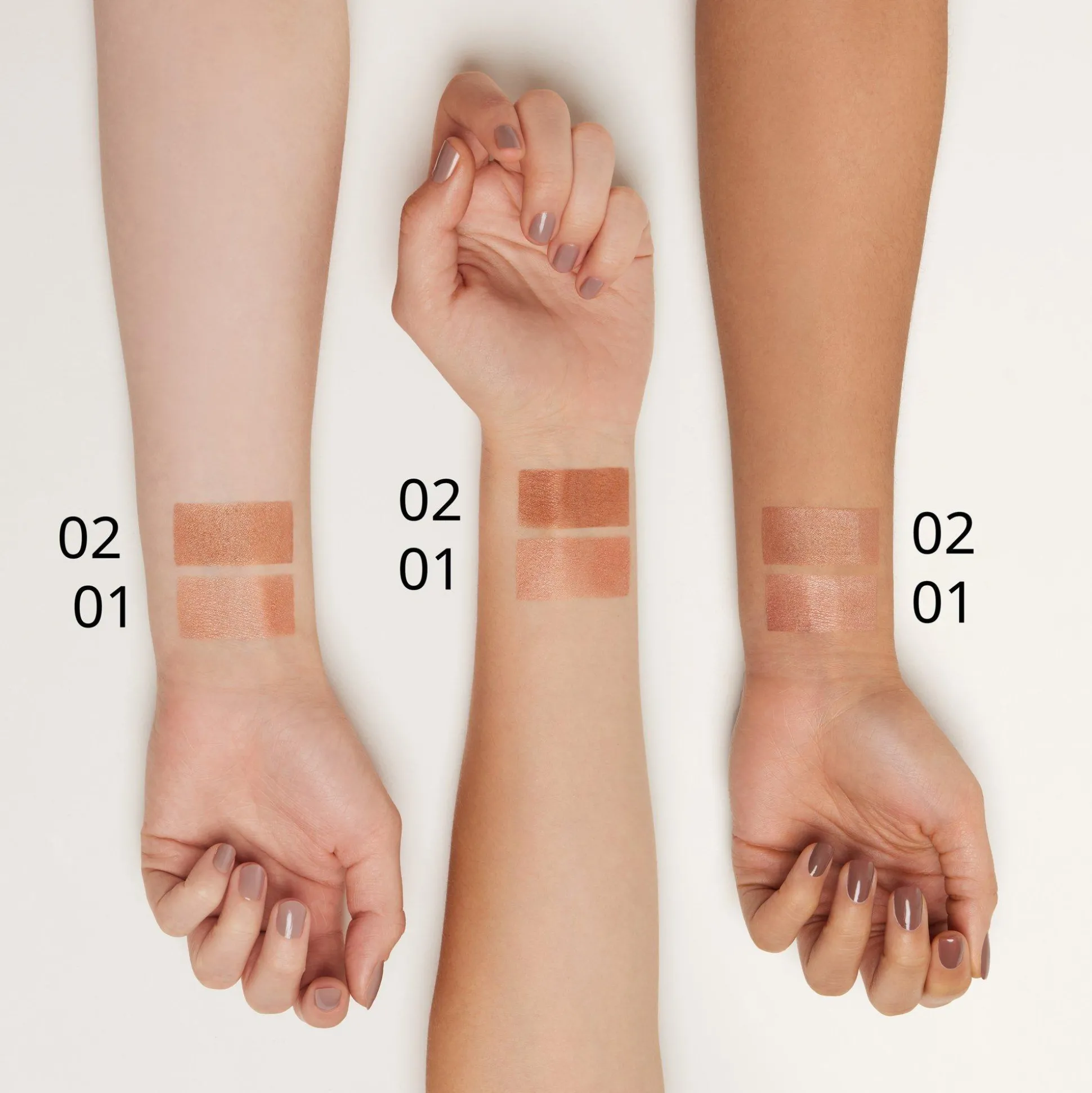essence Puder|Blush>kissed by the light illuminating powder 02 - sun kissed