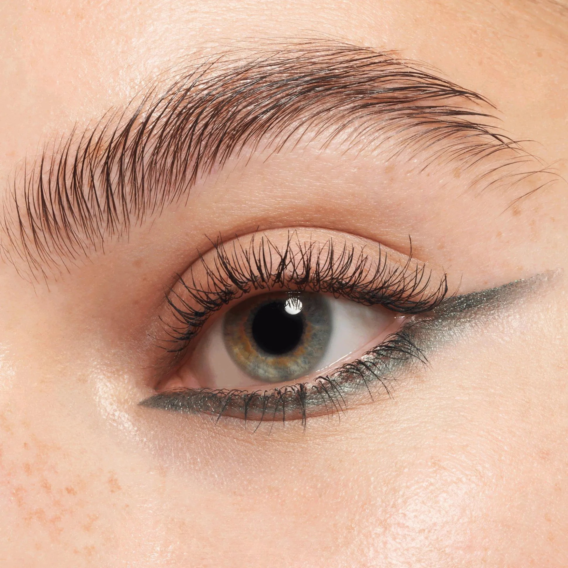 essence Eyeliner & Kajal>LONG-LASTING eye pencil 12 - i have a green