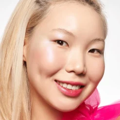 essence Highlighter><noscript><img width=