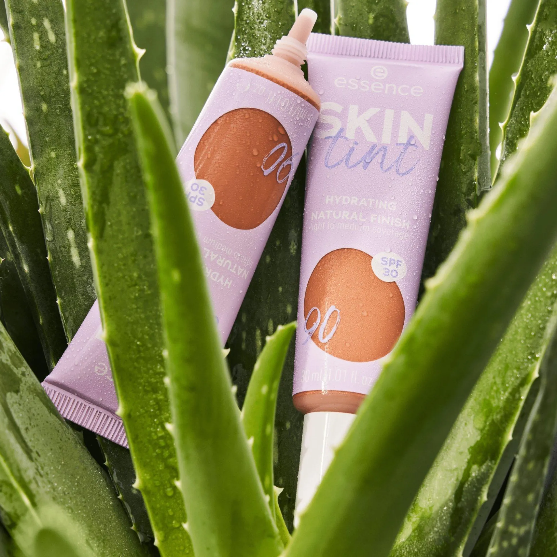 essence Foundation>SKIN tint 90 -