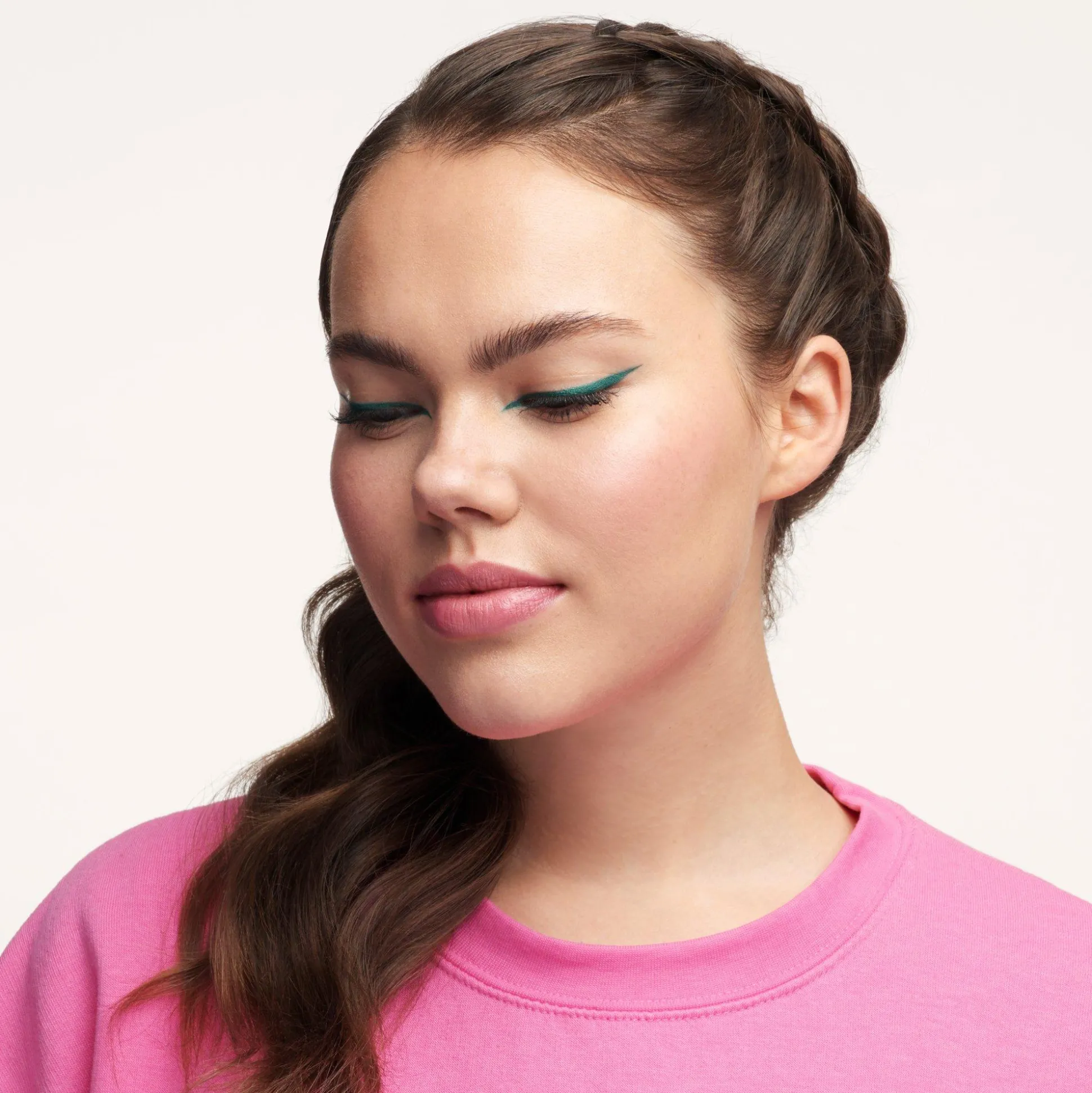 essence Eyeliner & Kajal>STAY & PLAY GEL EYELINER 07 - Emerald Dragon