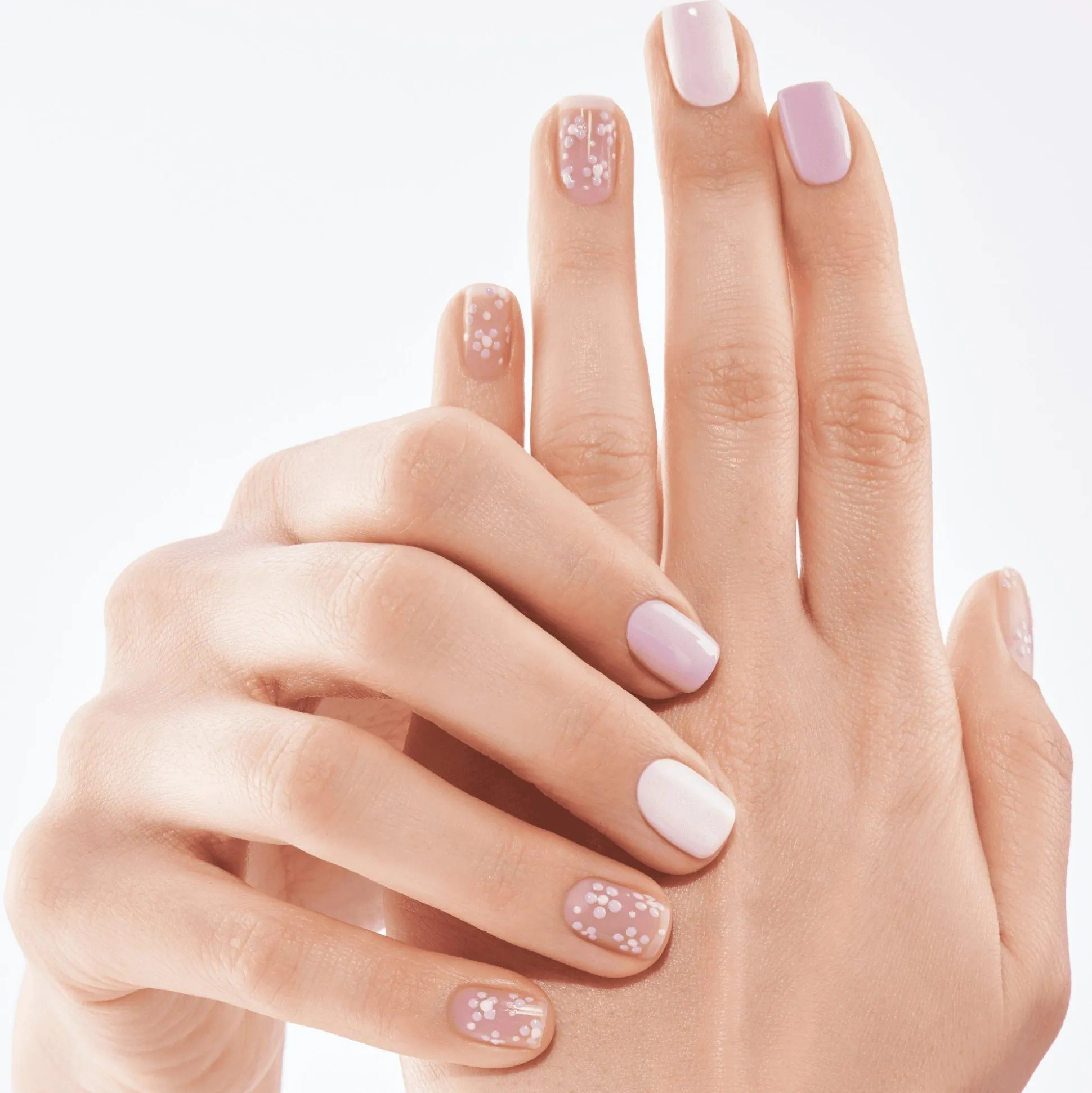 essence Professional Nails>studio nails UV GEL NAIL polish 01 - WHITE all night