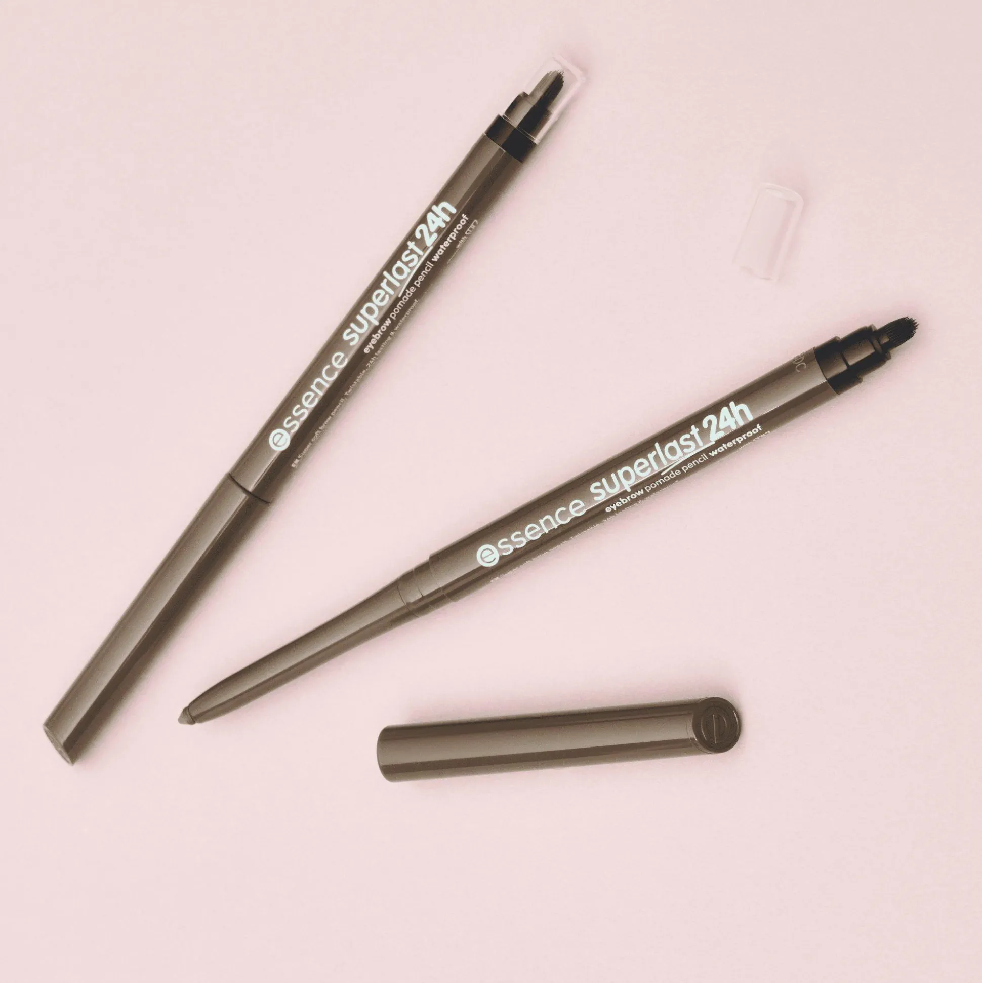 essence Augenbrauen>SUPERLAST 24h eyebrow pomade pencil waterproof 20 - brown