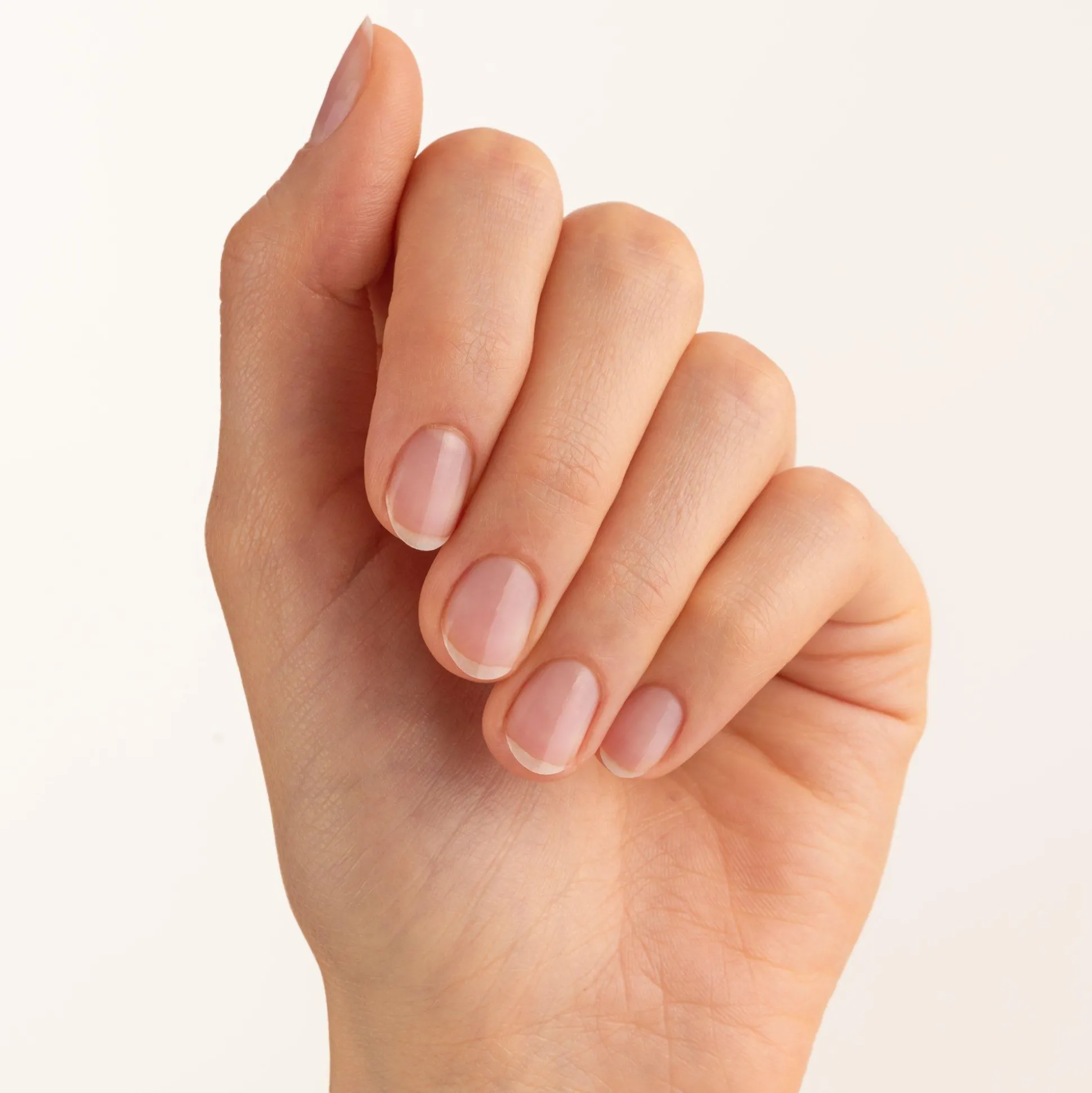 essence Nagelpflege>THE EXTREME NAIL HARDENER