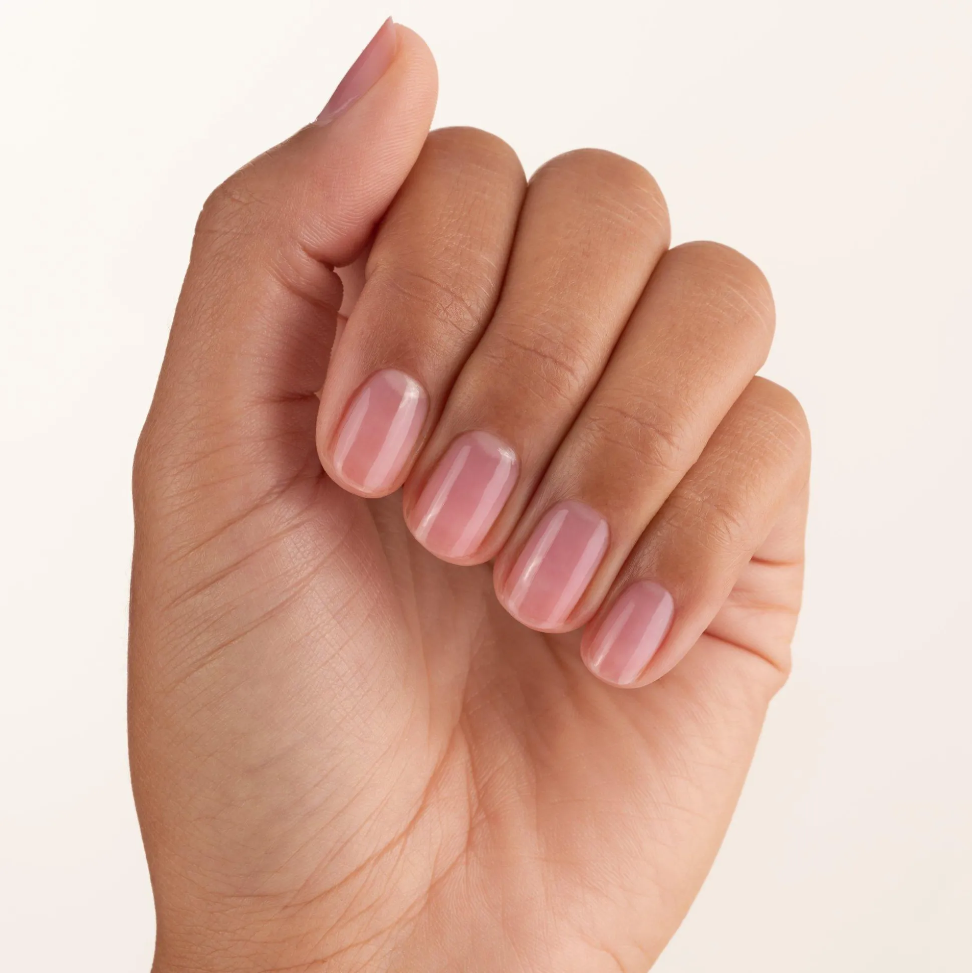 essence Nagelpflege>THE GROW'N'GLOW NAIL CARE POLISH