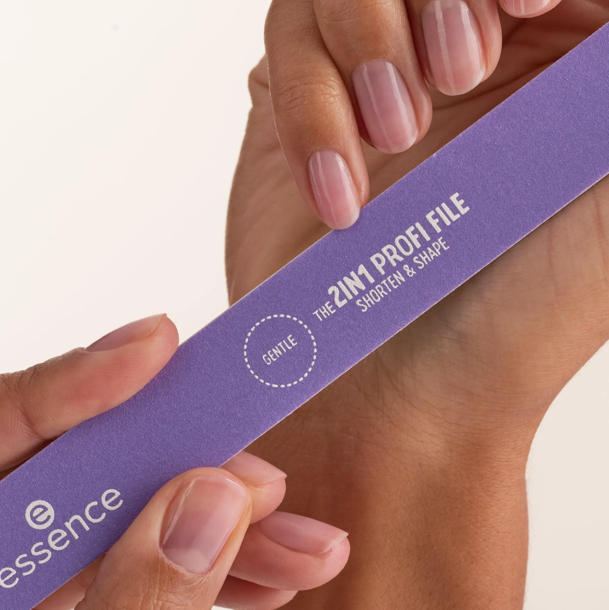 essence Kürzen Und Feilen>THE 2IN1 PROFI FILE