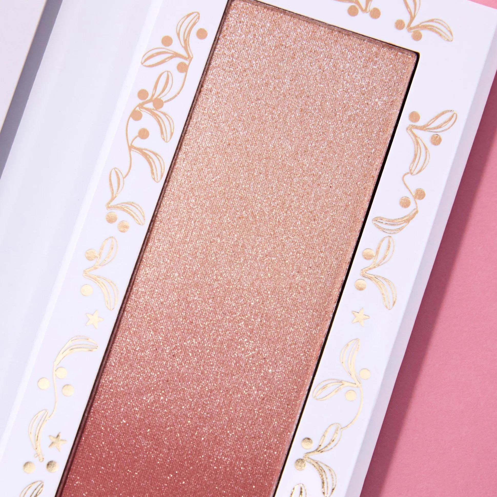 essence Blush>xmas KiSSES blush & highlighter duo