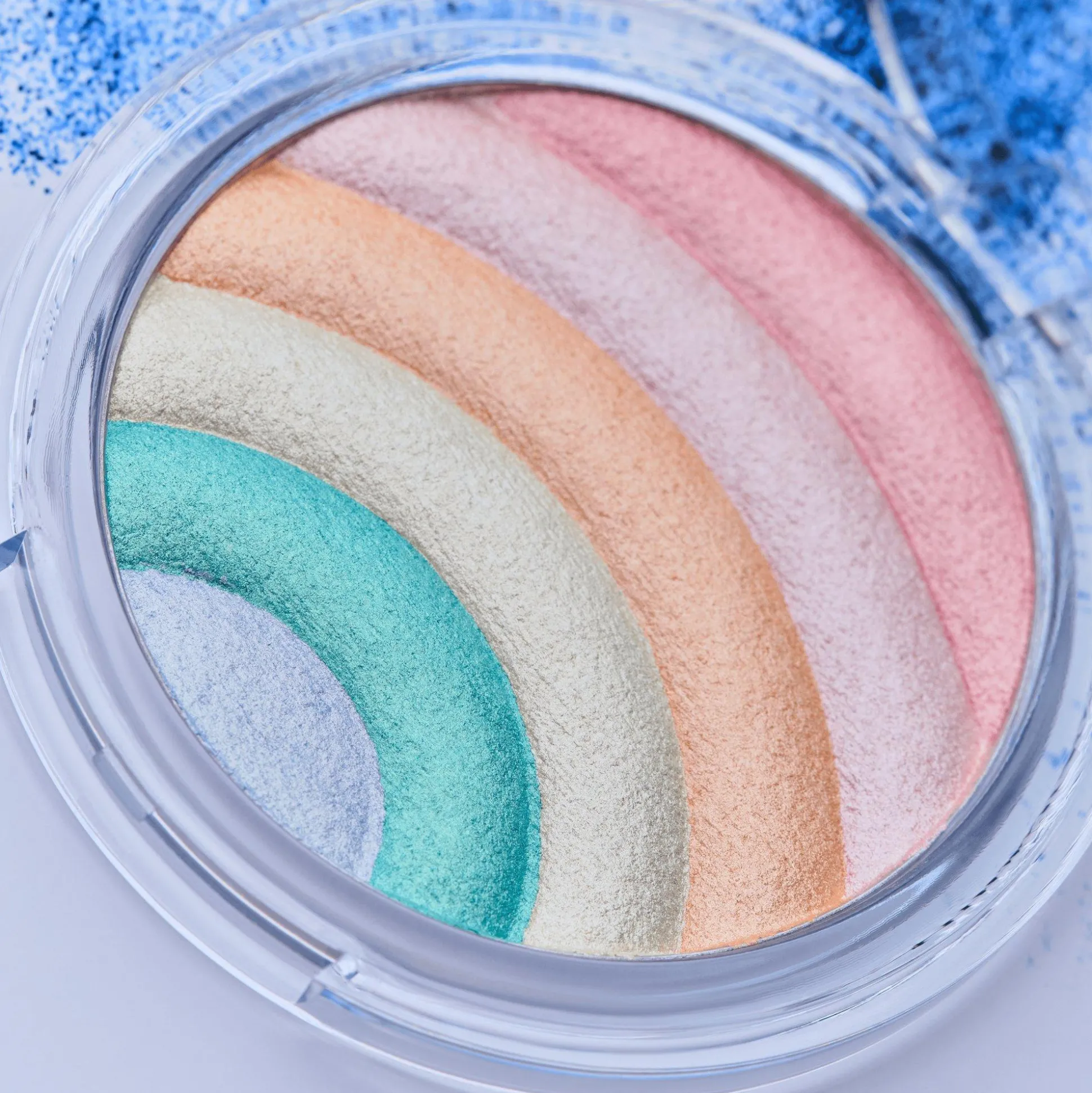 essence Highlighter>you make my day! baked highlighter
